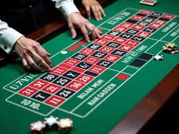 Slot game tournament leaderboard showing daily esports and gaming activity on situs maxwin